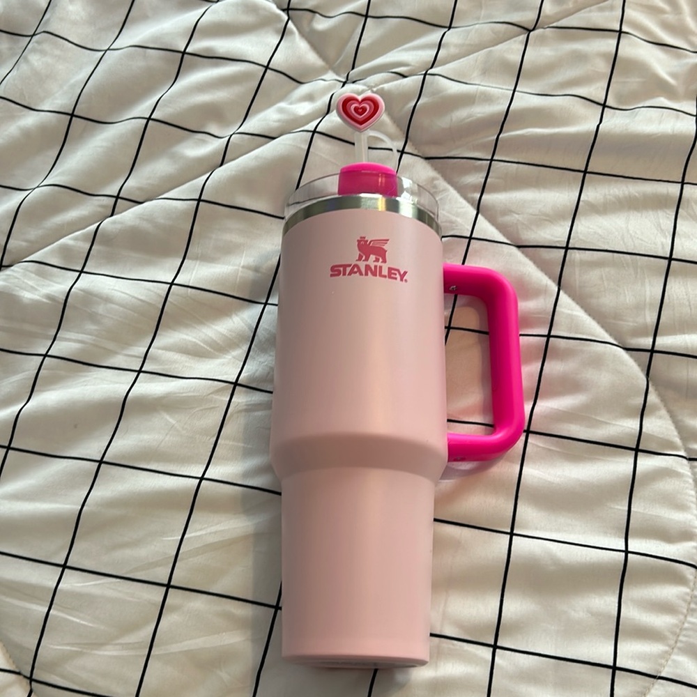 40oz stanley tumbler and topper!